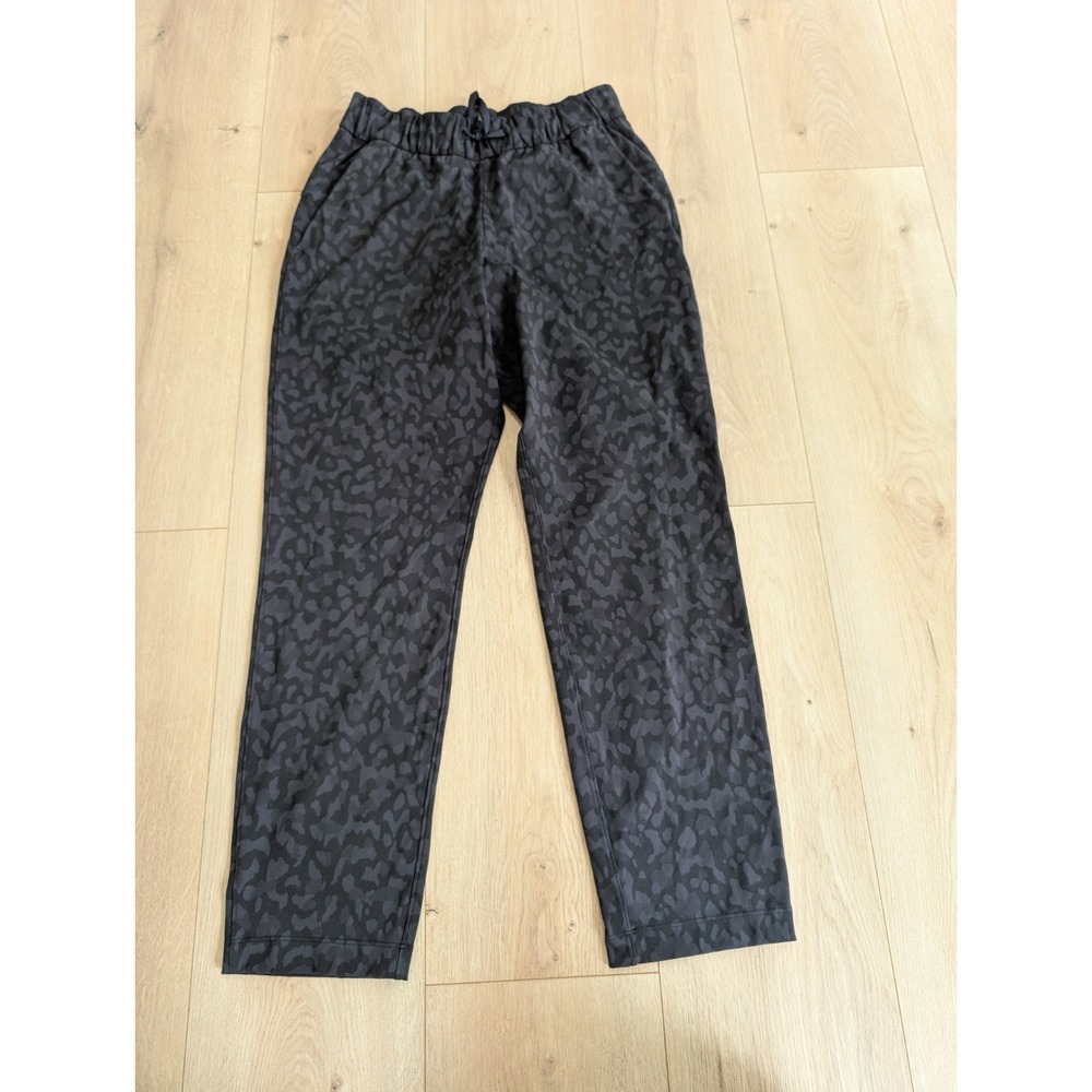 Lululemon On The Fly Pant 7/8 Length Formation Camo Deep Coal Multi Size 4